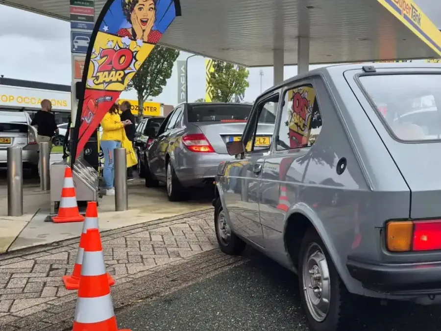 SuperTank 20 jaar - slide - rijen