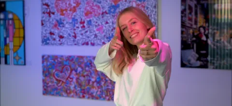 A seat in a growing international agency that blends creativity with performance